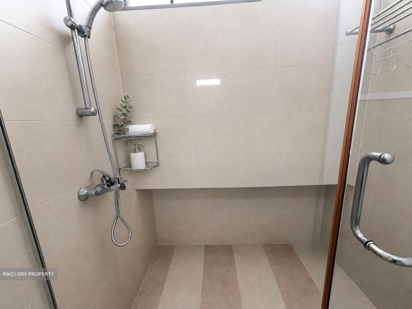 Mandarin Gardens (D15), Condominium #638176031